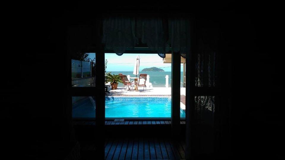 Mansao Ouro Verde Vlc Frente Para O Mar Com Piscina Piçarras Extérieur photo